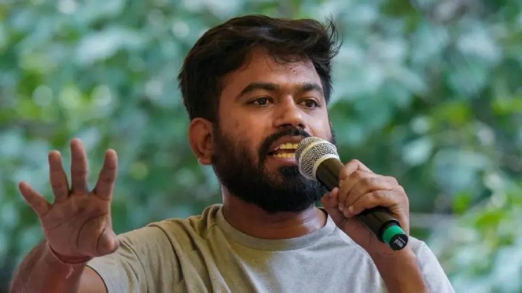‘मराठे मोडतील पण वाकणार नाहीत!’ जंतर-मंतरवर अभिजित दिपकेंची गर्जना; ‘मला हिरो बनवू नका’