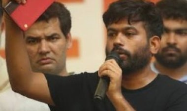 'जे कधी शाळेत गेले नाहीत ते सरकार चालवत आहेत'; अभिजीत दिपकेंचा सरकारवर हल्लाबोल, बेरोजगारीपासून न्यायव्यवस्थेपर्यंत साधला निशाणा