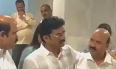 इकडे सचिन अहिरांनी मुंबईत शिंदेंची शिवसेना बांधायला घेतली, तिकडे भाऊही बैठकींना हजेरी; सुनील अहिरही ठाकरेंची साथ सोडणार?