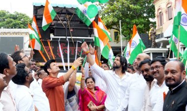 भाजपच्या कागलमधील तिरंगा रॅलीत देशभक्तीचा जल्लोष; विद्यार्थी,युवक व नागरिकांसह मान्यवरांचा उत्स्फूर्त सहभाग
