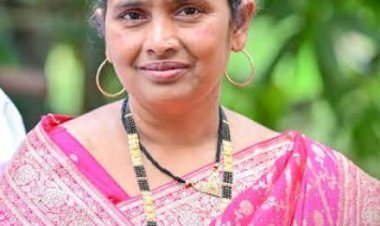 रस्त्यावरील खड्ड्याने घेतला निष्पाप महिलेचा बळी! कोल्हापूर-राधानगरी मार्गावरील घटनेने नागरिक आक्रमक