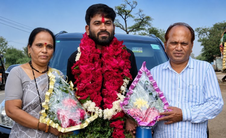 CJP चे अभिजित दिपके यांच्या वडिलांच्या संपत्तीची चौकशी करा; आरटीआय कार्यकर्ते अमित तिवारींचे निवडणूक आयोग व कर विभागाला पत्र