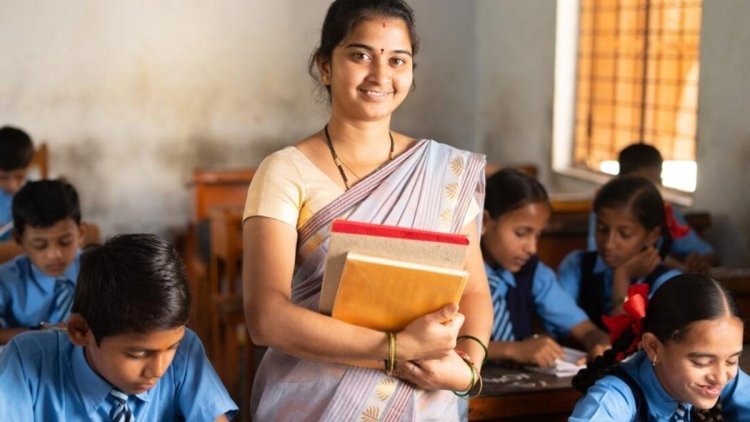 राज्यात ३० हजारांहून अधिक शिक्षक भरतीची प्रक्रिया सुरू; नोंदणीसाठी अवघे ५ दिवस बाकी