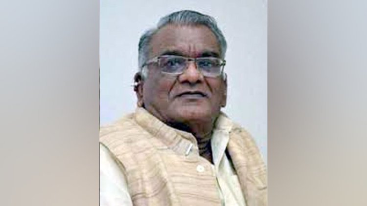साखरेचे भाव निम्म्यावर आणा, दारूचे भाव दहा पटीने वाढवा; माजी मंत्र्यांची मुख्यमंत्र्यांकडे मागणी