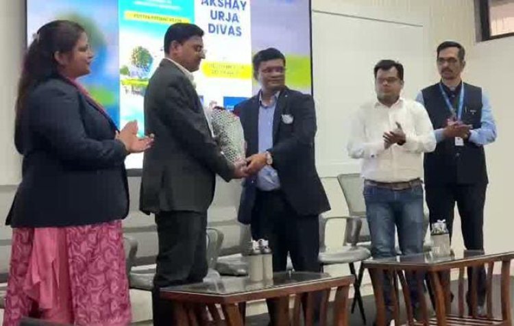 डी. वाय. पाटील विद्यापीठ, तळसंदे येथे अक्षय ऊर्जा दिवस साजरा