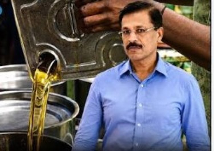 तुकाराम मुंढेंच्या FDA कडून सुट्या खाद्यतेलाच्या विक्रीवर बंदी; गरीब कुटुंबांच्या बजेटवर परिणाम
