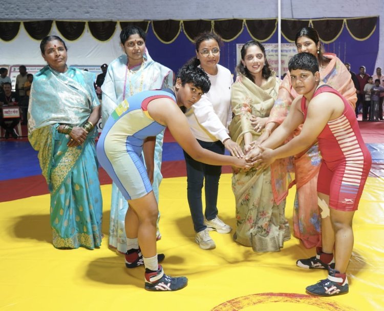 'शाहू'च्या मॅटवरील कुस्ती स्पर्धेत उच्चांकी ४२५ मल्लांचा सहभाग; महिला व पुरुष(वरिष्ठ) गटात रोमहर्षक लढती