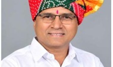 कोल्हापूर ज़िल्हा परिषद कर्मचारी सहकारी सोसायटीच्या संचालकपदी प्रकाश पाटील यांची निवड