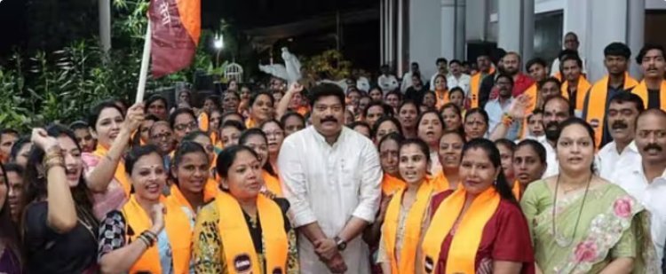 डोंबिवलीत भाजपला मोठा धक्का! शेकडो महिला कार्यकर्त्यांची मनसेत घरवापसी; रवींद्र चव्हाणांच्या बालेकिल्ल्यातच पक्षप्रवेश