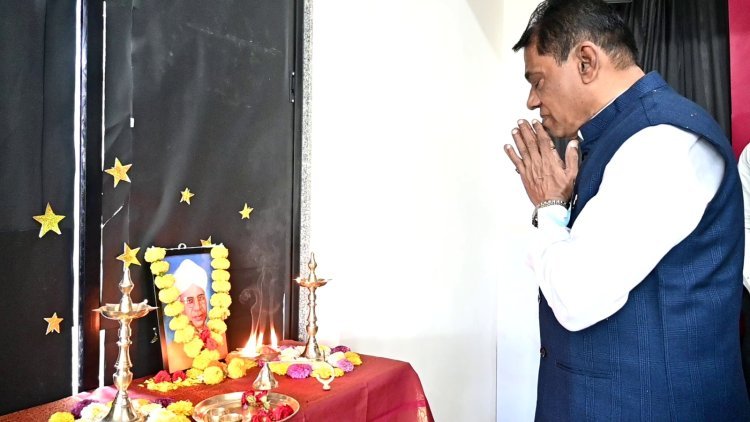 रॉयल इंग्लिश मीडियम स्कूल, तिळवणी येथे शिक्षक दिन उत्साहात साजरा; विद्यार्थ्यांनी घेतला शिक्षकपदाचा अनोखा अनुभव!