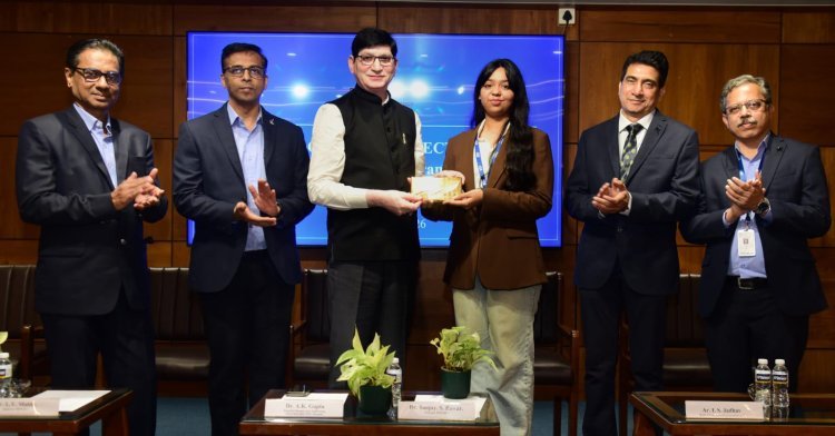 डी. वाय. पाटील स्कूल ऑफ आर्किटेक्चरमध्ये प्रथम वर्षाच्या विद्यार्थ्यांचे स्वागत; यंदाही १०० टक्के प्रवेश पूर्ण
